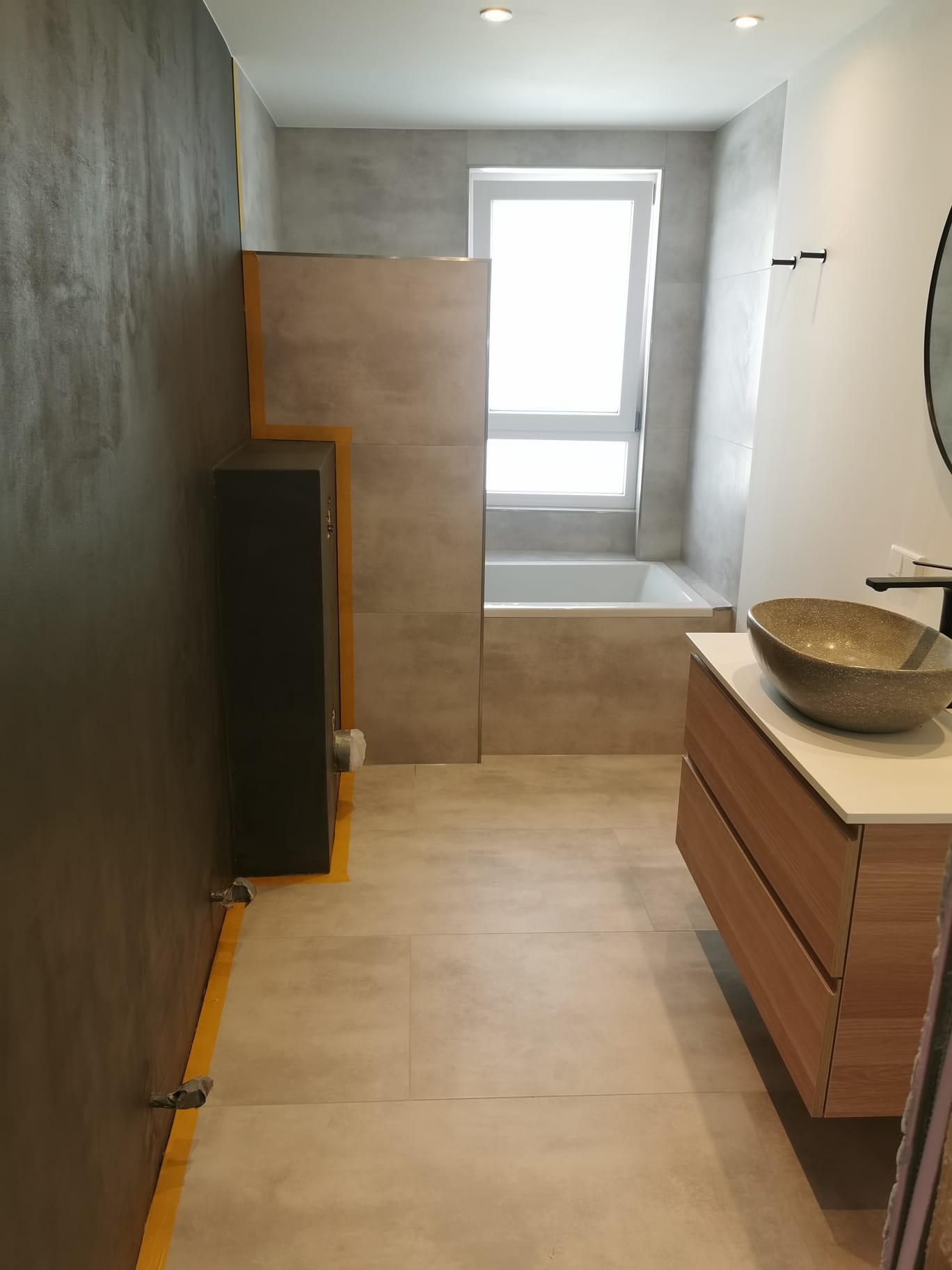 ee5d6cc3-3668-4913-8712-36f99174c1fb