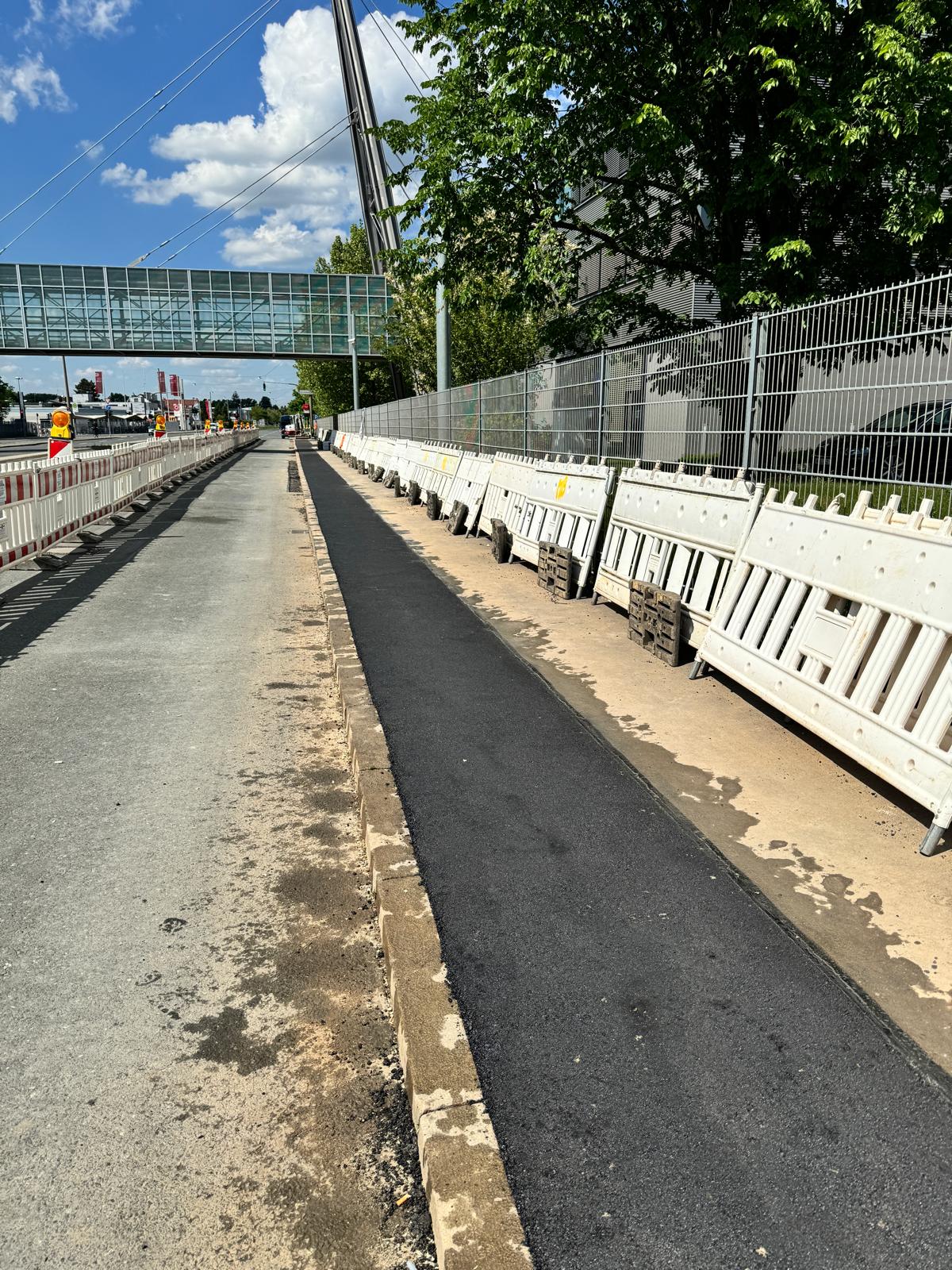 Gehweg Asphaltieren