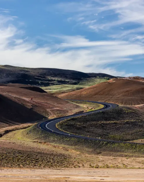 Phasen der Zusammenarbeit bei Centravia OG: Analyse, Konzeption und Umsetzung im Handel. Foto: Strasse in Island Phasen der Zusammenarbeit bei Centravia OG: Analyse, Konzeption und Umsetzung im Handel. Foto: Strasse in Island
