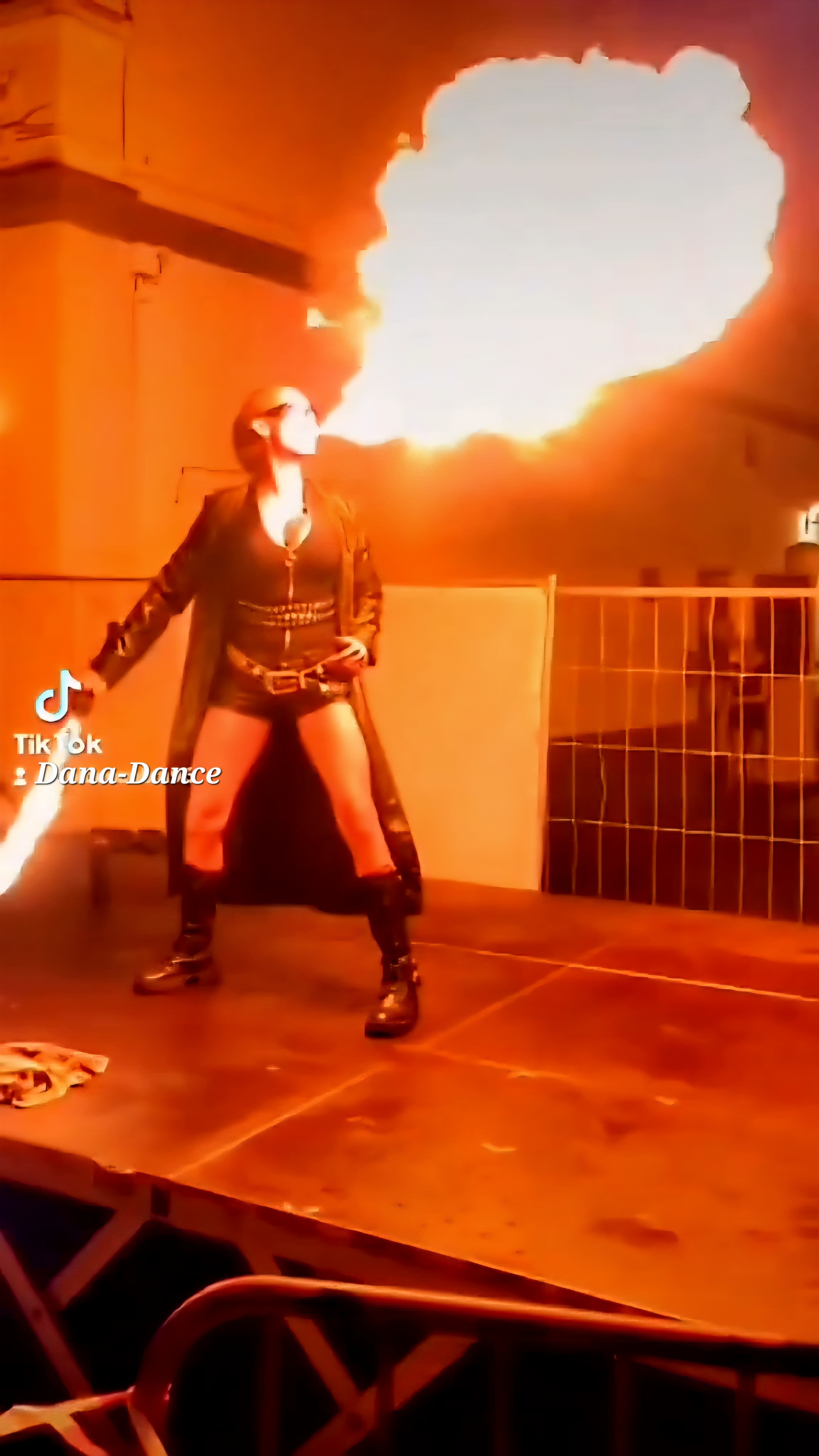 a4d93198d125f81595494ee0459bfbd5_1_1(4)