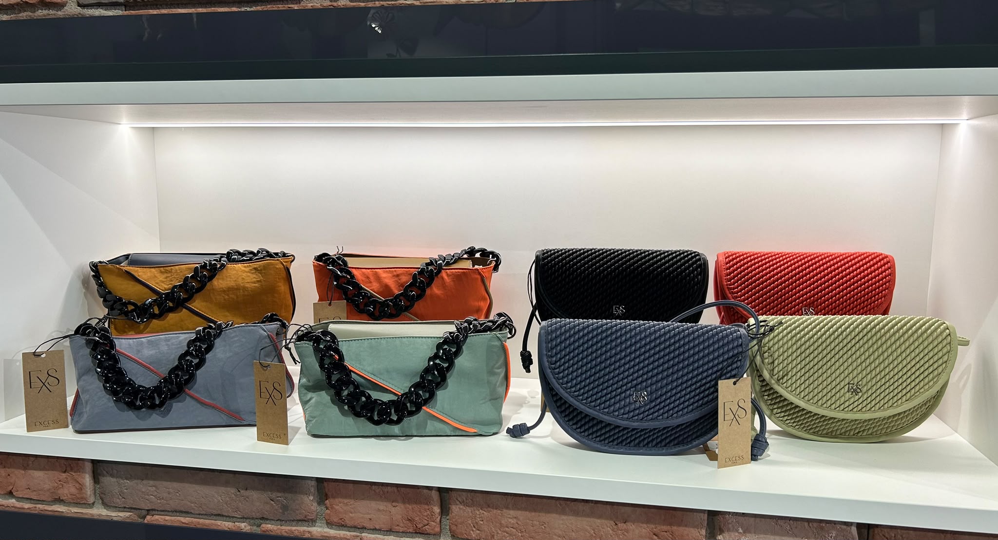 Paris läßt grüßen - Taschen von Excess