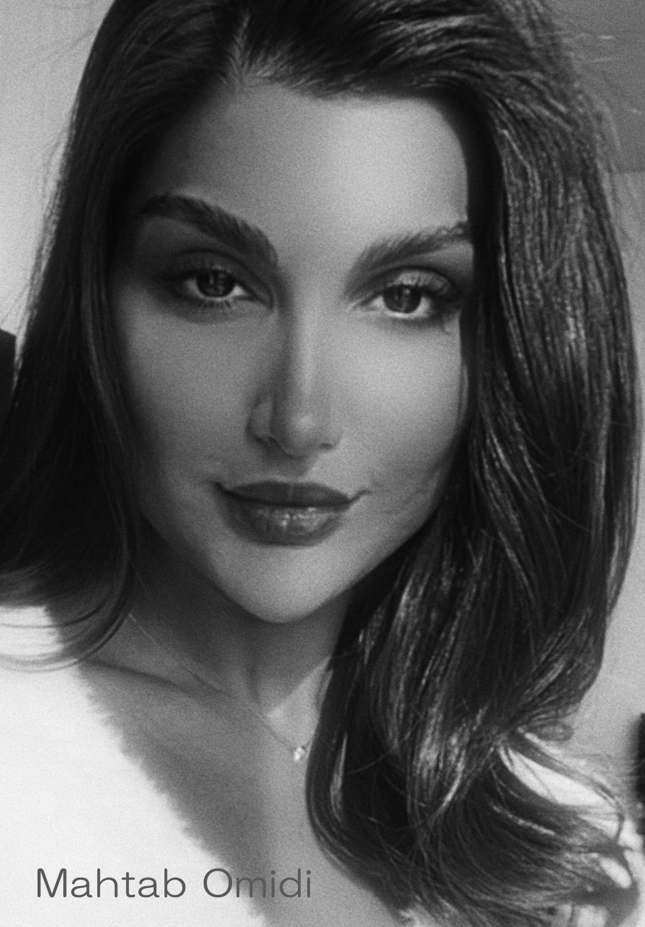 Mahtab Omidi ist Marketing-Expertin und  realisiert die Marketing-Kampagnen von deutsch4uni