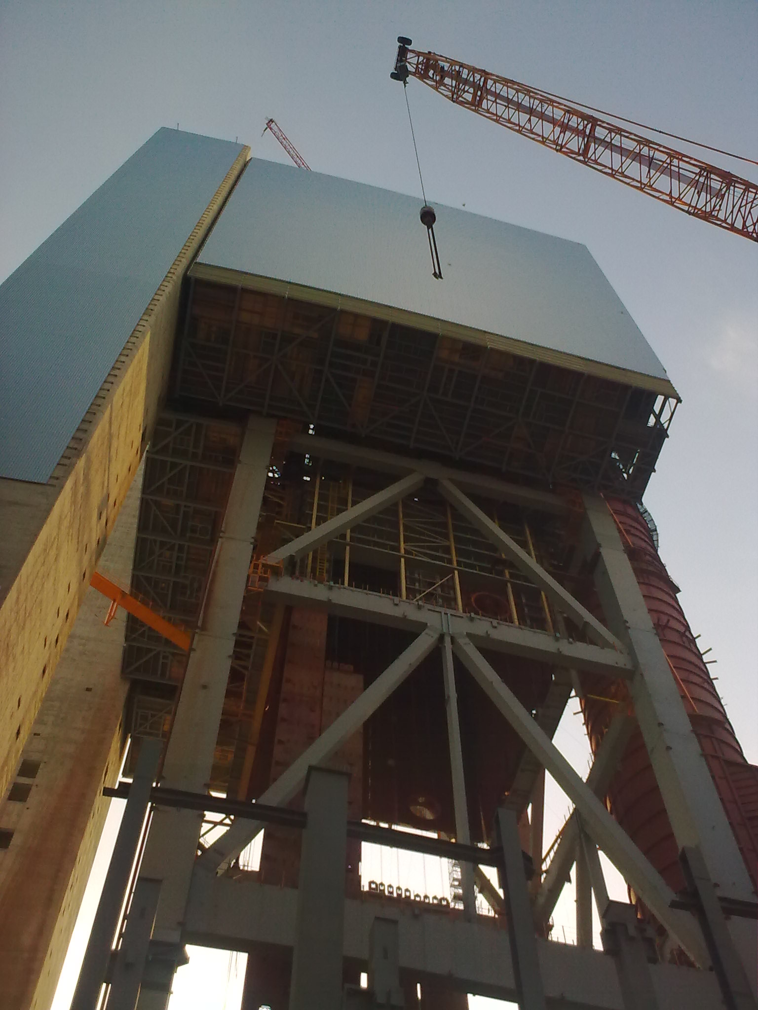 170 Meter Kraftwerk Neurath