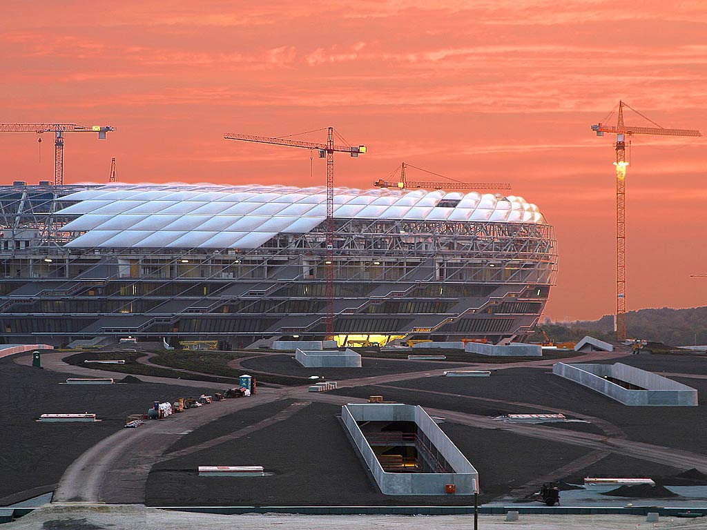 Allianz Arena – Montagearbeiten