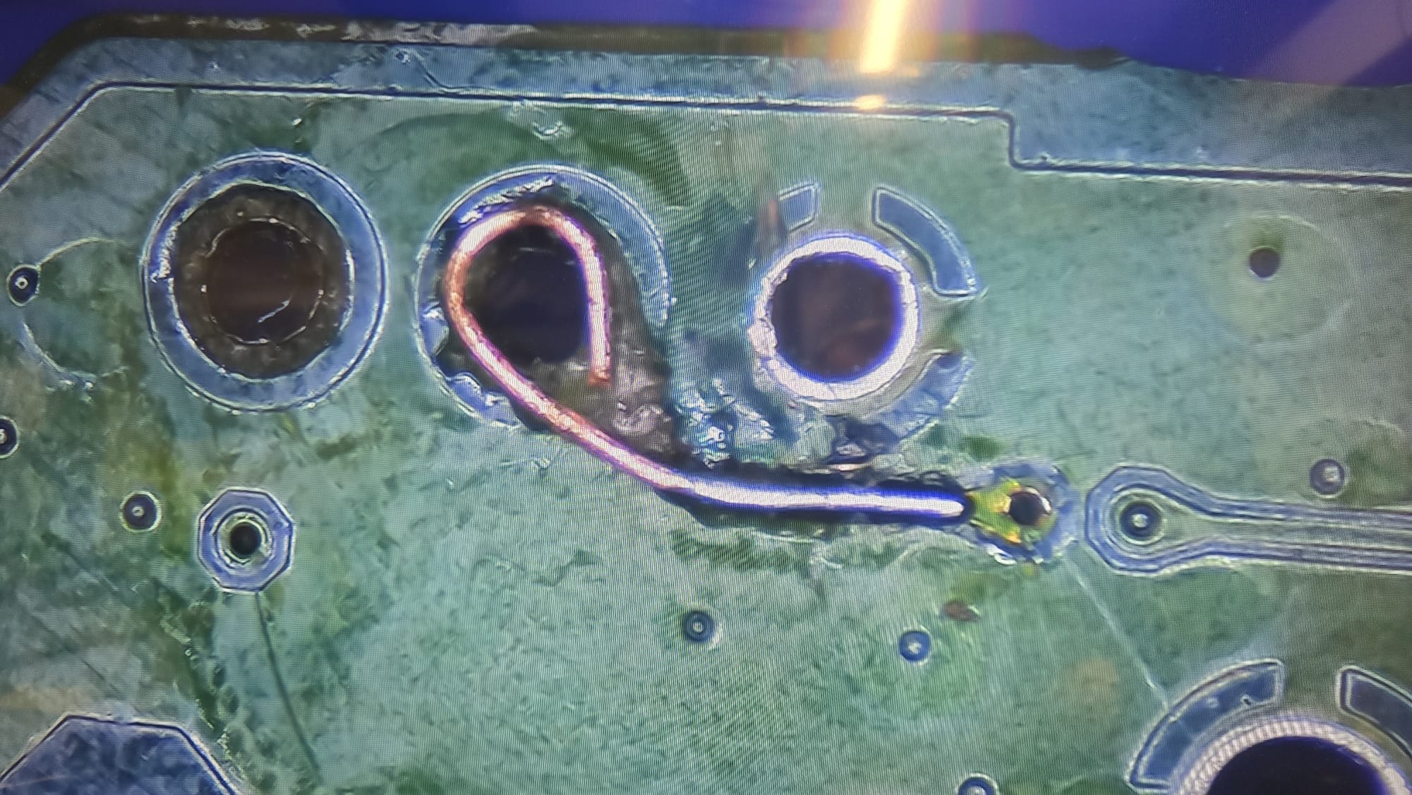 Ps5 Controller Durchkontaktierung weggebrannt