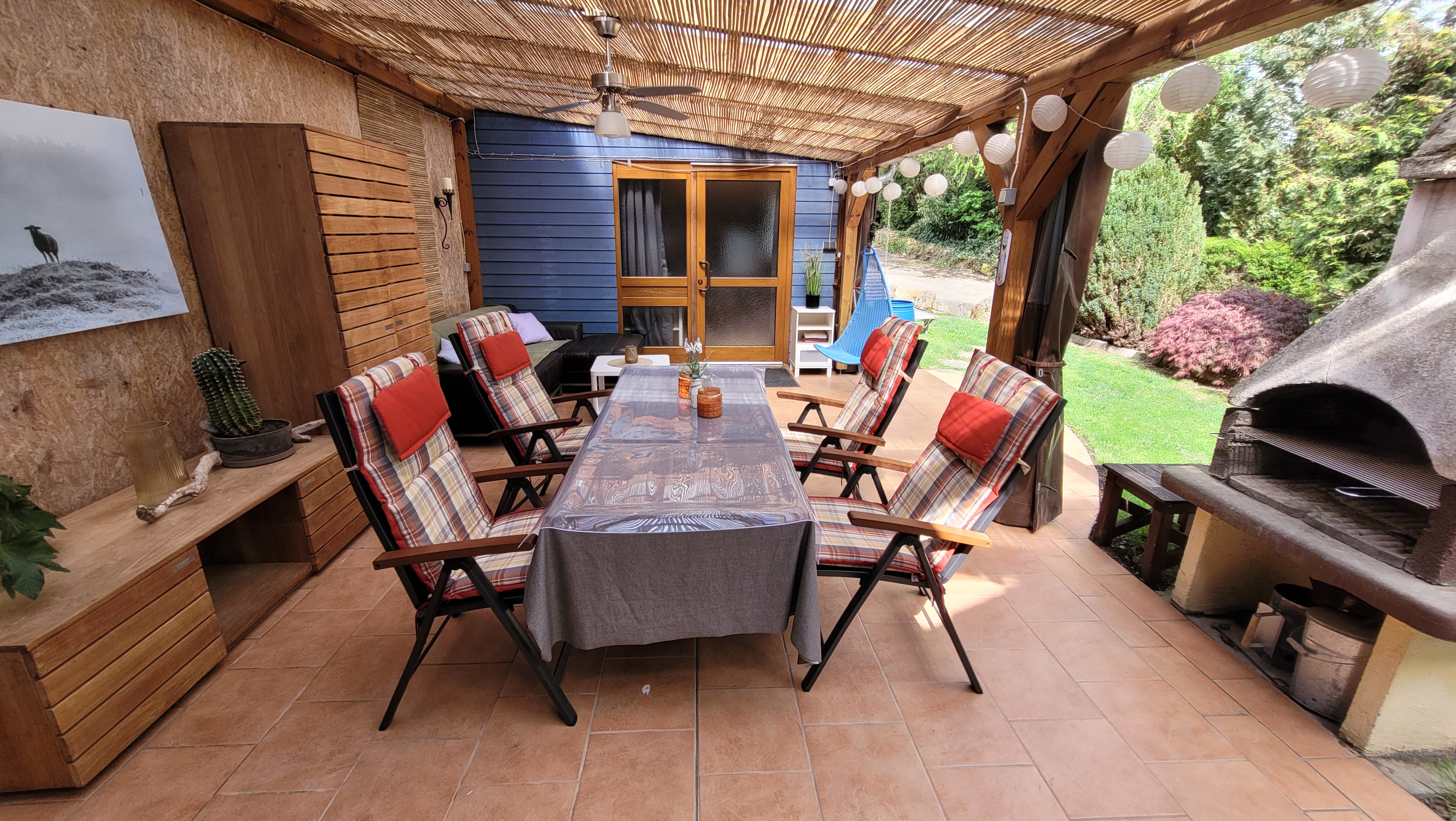 Überdachte Terrasse