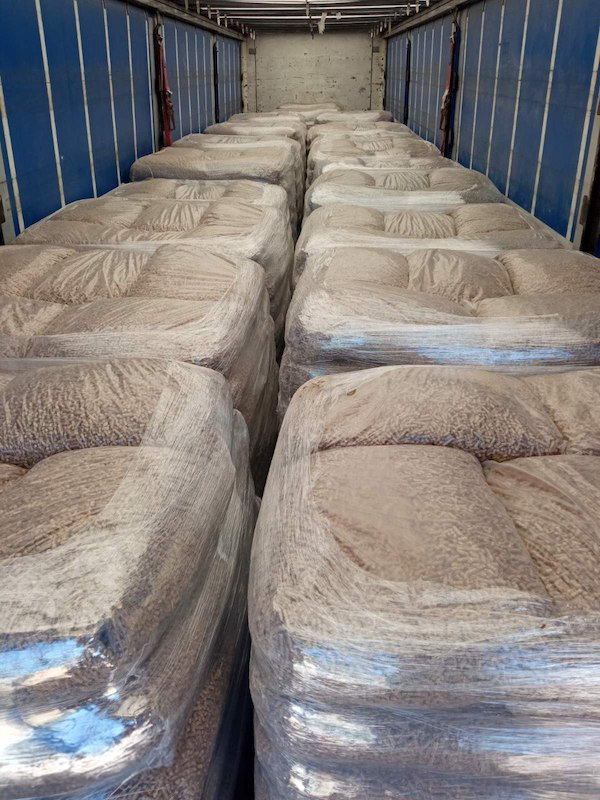 Paletten in Lieferfahrzeug