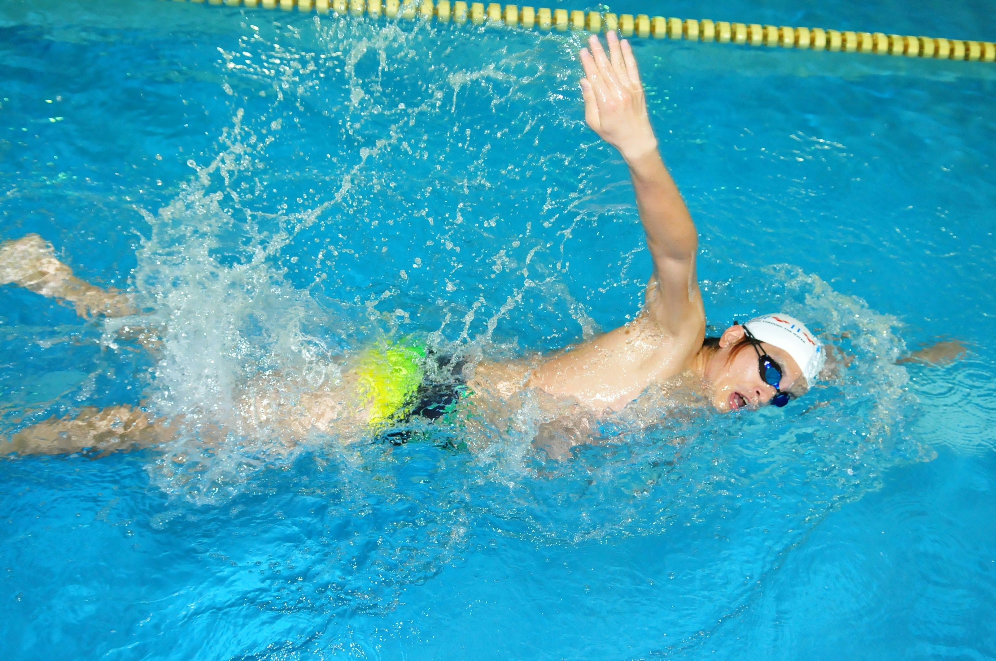 Hydro-Coaching-fuer-Schueler-Stressabbau-und-Resilienz-im-Wasser-Hamburg