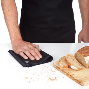 wellwasser® und Roll Drap® Tücher, Brett mit Brot wellwasser® und Roll Drap® Tücher, Brett mit Brot