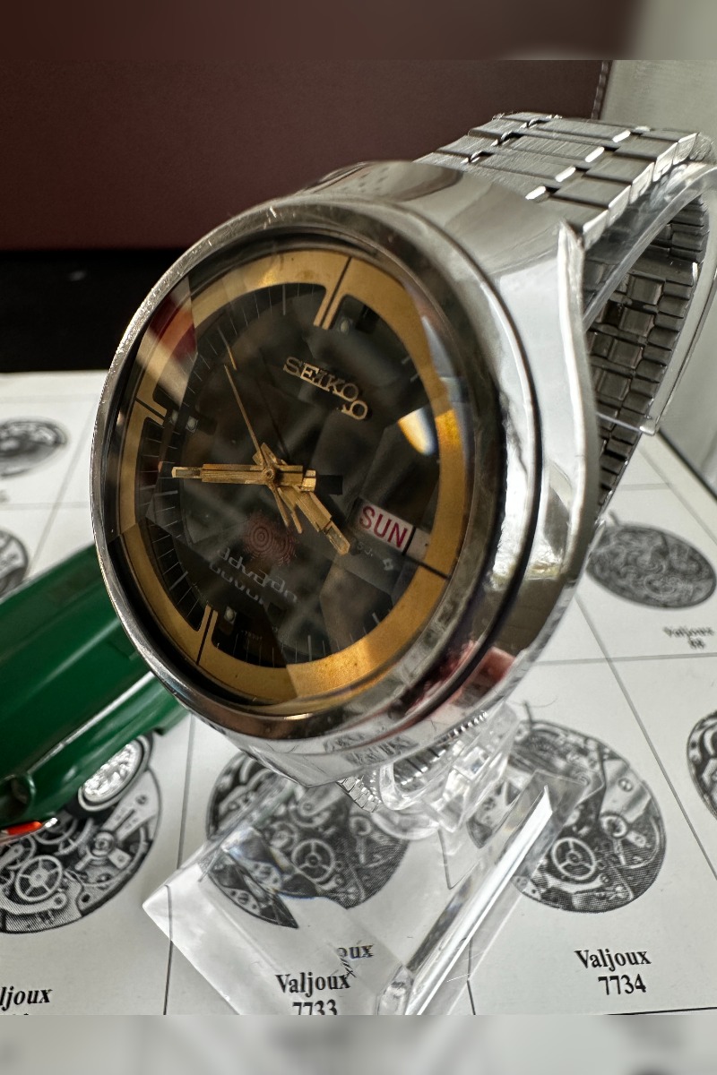 Rare vintage 70's Seiko Advan JDM 6106-7680 day/date automatic facetted  glass good working condition - vintagewatchesdirect.com