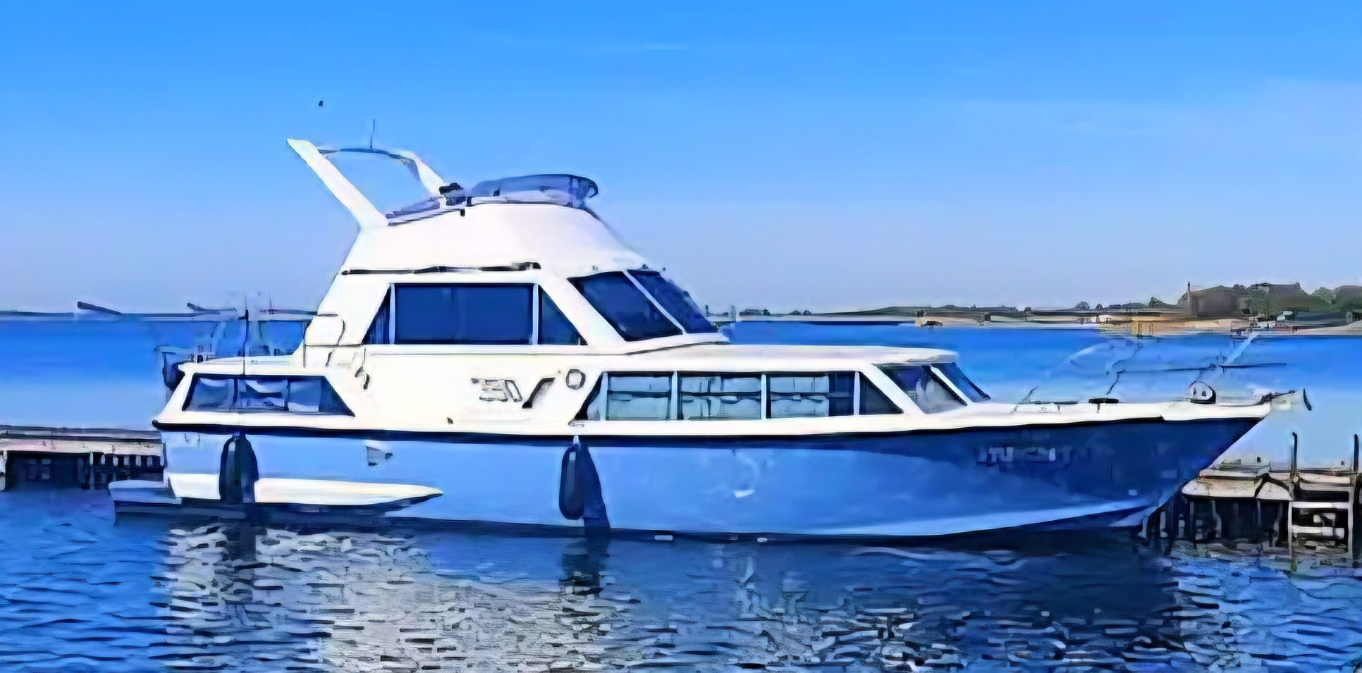 Moonraker 350 Flying Bridge - €18.950.-