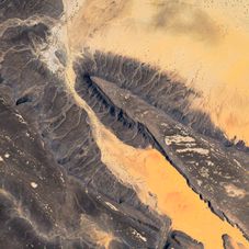 EyeOfTheSahara_Zoom_03