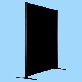 Wand geheel zwart op voeten HxB190x203cm