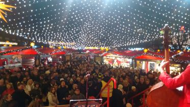 Domplatz, Koln (D), with The Xmas Busquitos!