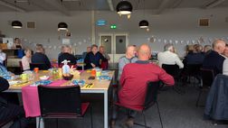 Paaslunch op LbO 100425 (18)