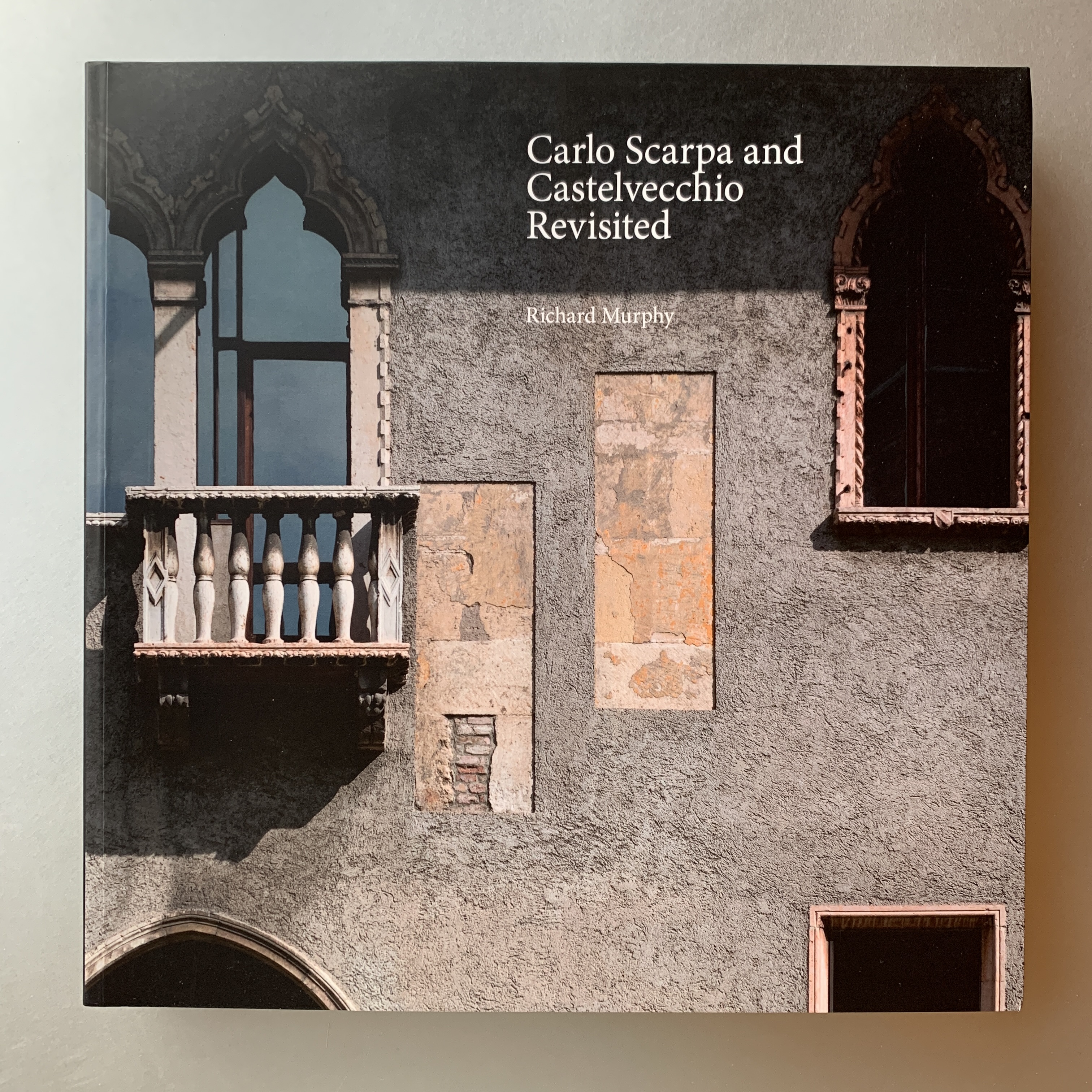 アート・デザイン・音楽 Carlo Scarpa and Castelvecchio Revisited Carlo Scarpa and the Castelvecchio Revisited - HGZ