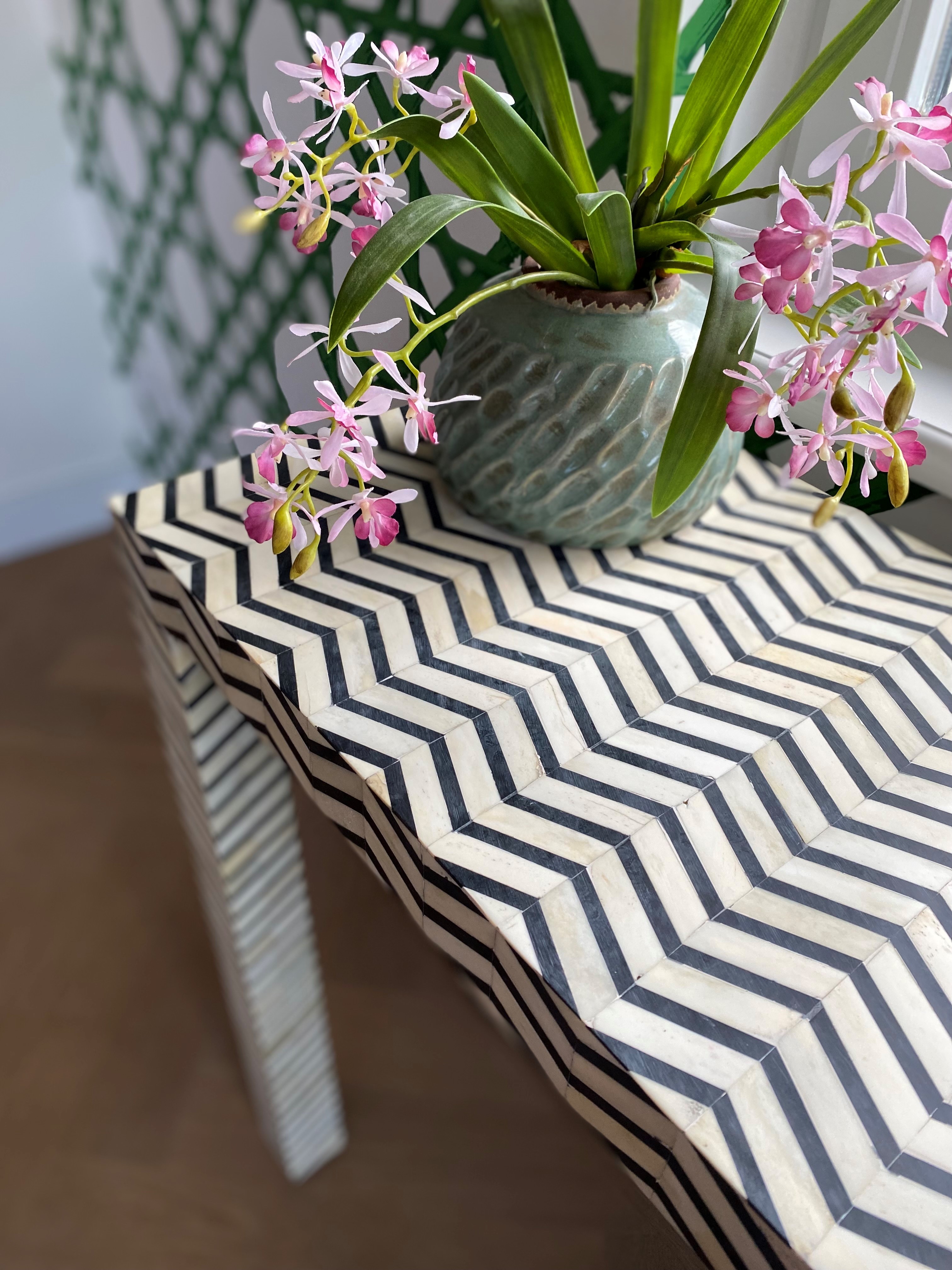 Console side table bone inlay zig zag white/black