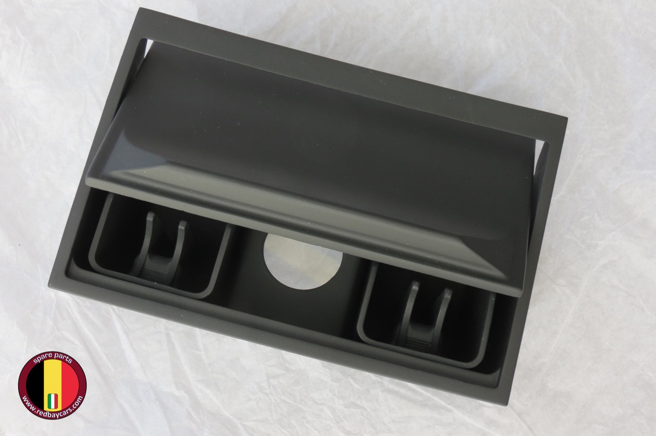 フェラーリ348 純正灰皿美品ferrari348 Ferrari フェラーリ 348 純正灰皿 アシュトレイashtray メーカー欠品品