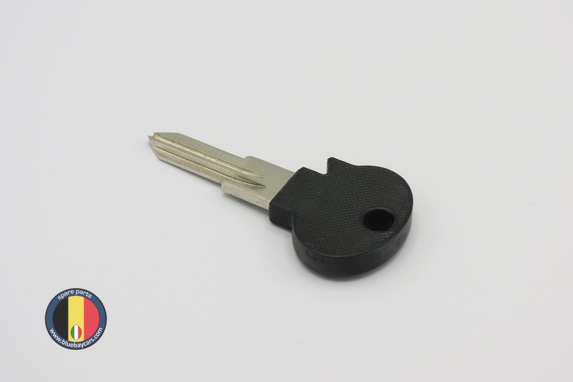 High-Quality Blank Key Part nr 170010 for the Ferrari F355, 456
