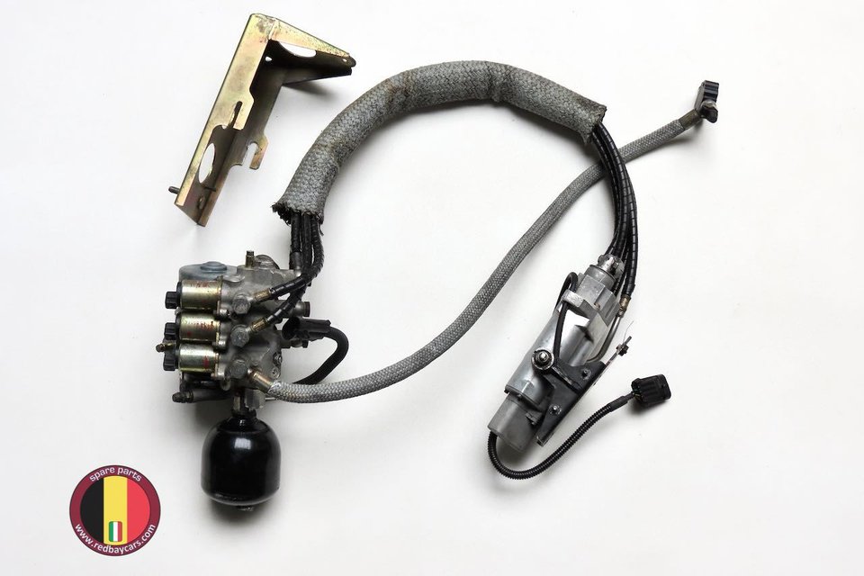 Complete F1 Hydraulic Power Unit with Actuator for the Ferrari