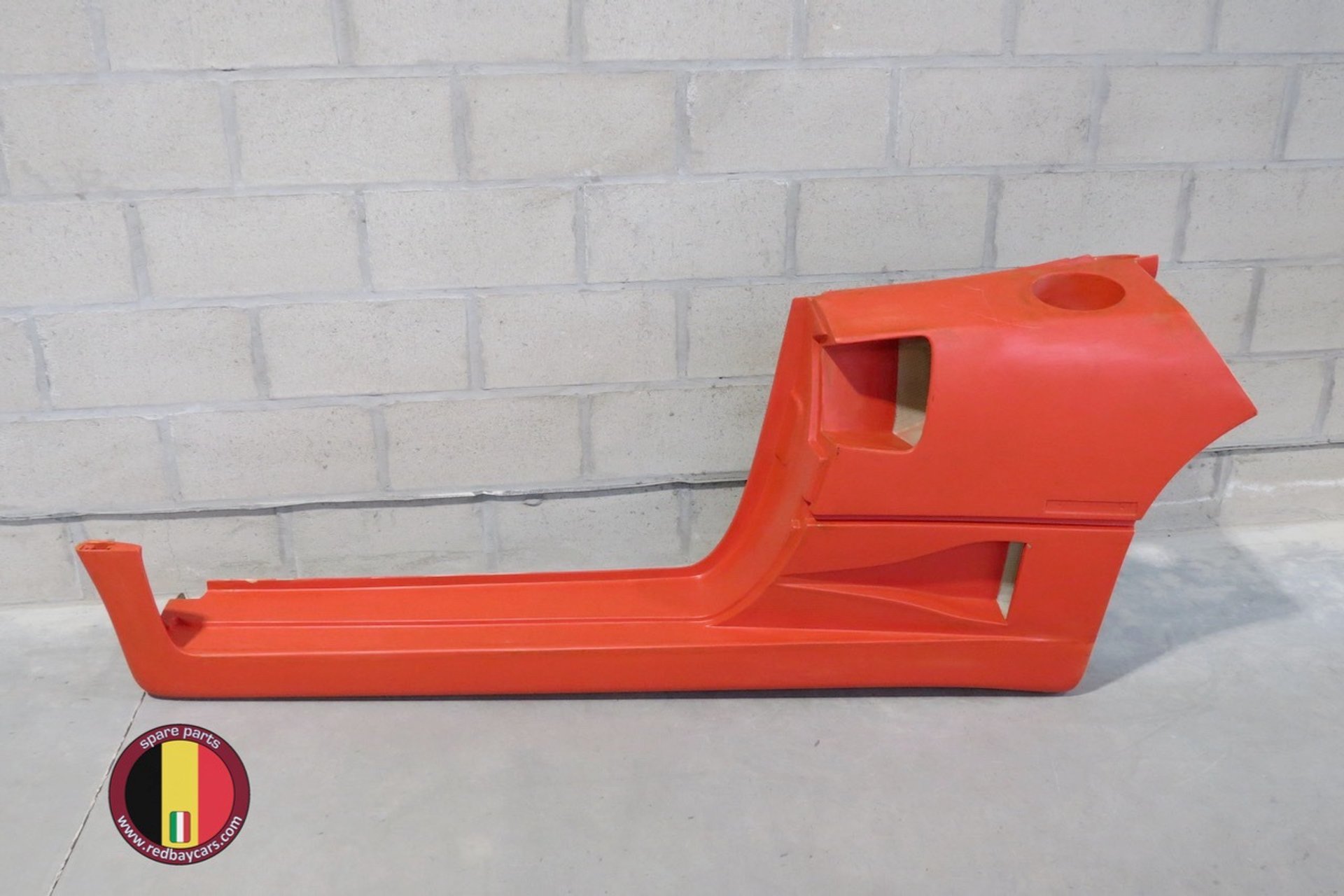 Side Quarter Panel F40 Part nr 62479200 RH and 62479300 LH - Red