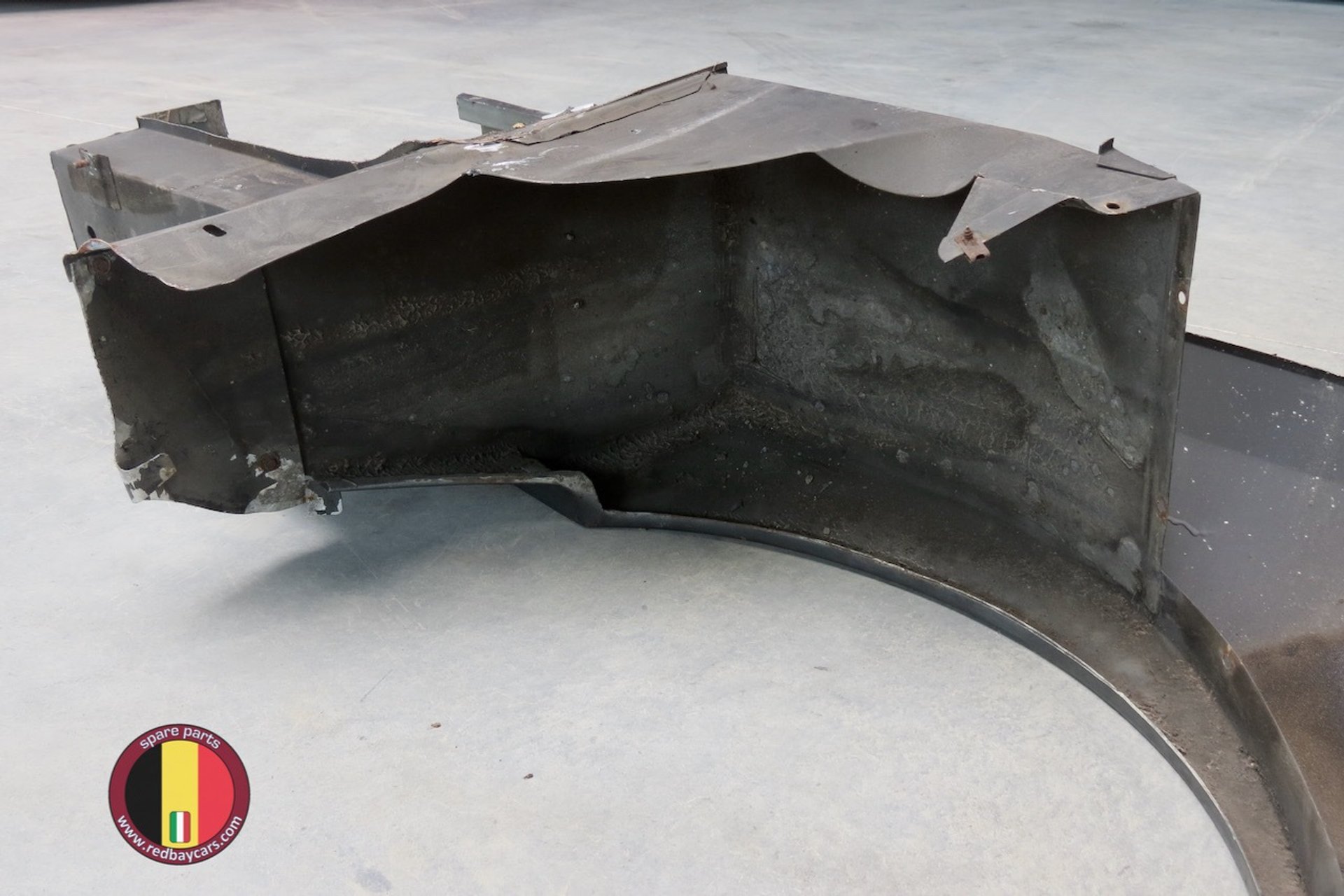 Rear Wing MT Part nr 62439300 RH and 62439400 LH - Red Bay Spare