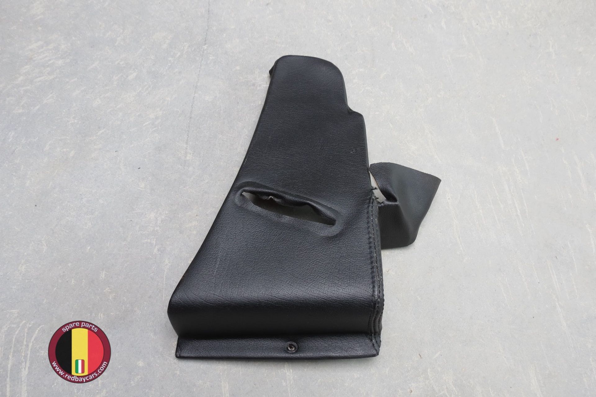 Rear Safety Belt Cover MT Part nr 62578700 LH and 62579200 RH