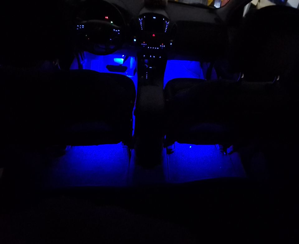 LED Fußraumbeleuchtung Solo - Schrauba Daniel Kowalski