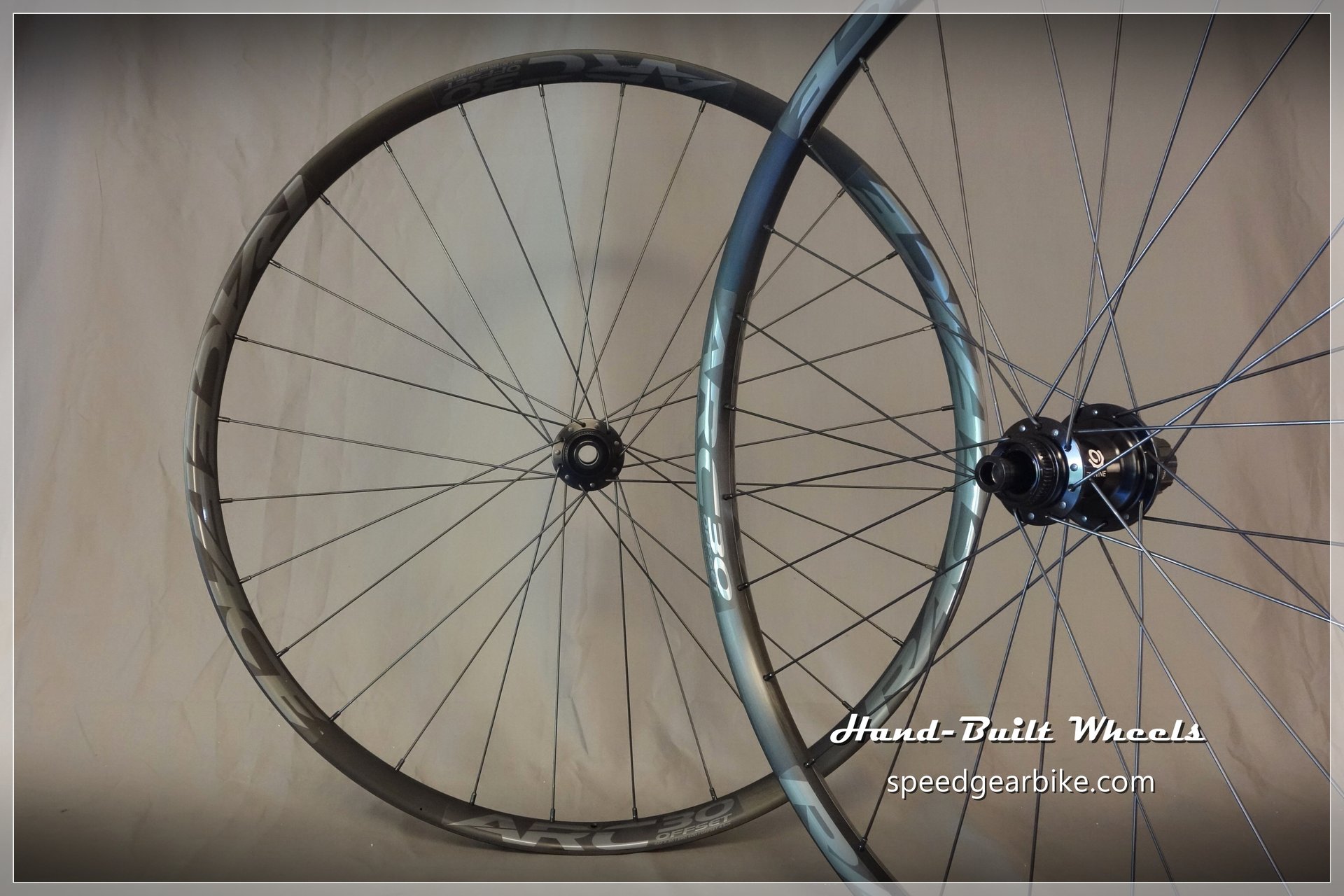 Industry 9 1 1 Race Face ARC 30 Wheel Set SpeedGear Bike Shop