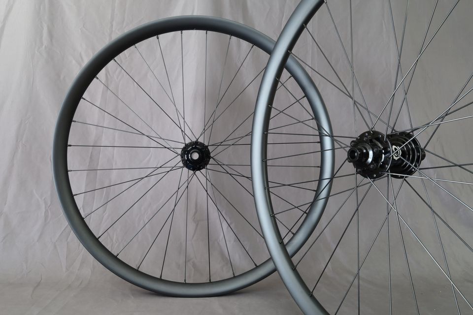 Nextie 2025 carbon wheels