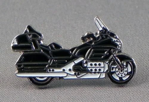 Web shop wombats pin badges . uk