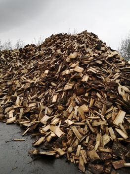 5 + 1gratis kubiek Eiken Brandhout droog (Thuisgeleverd)