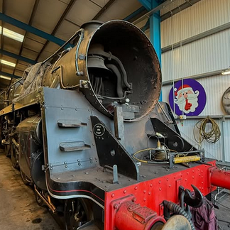 Camelot at Sheffield Park with Standard 4 75027, Photo JOHN SANDYS, 26 August 2022