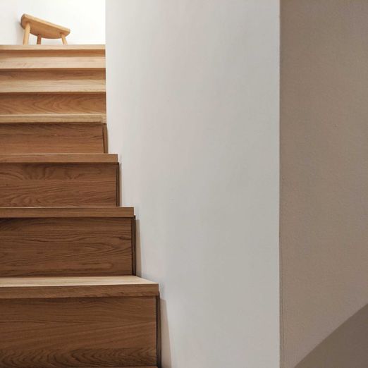 Eightyseven 87 architecture - oak timber stair tapered treads