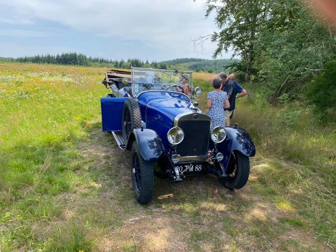 pique-nique en DELAGE DI Torpédo en se rendant au rallye