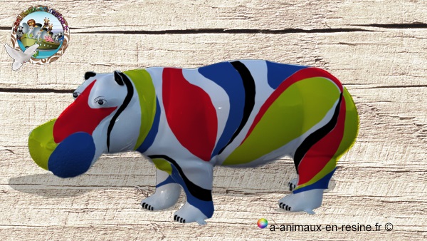hippo en résine et fibres de verre 
175 cm de long
décor a la demande 
finition / laqué vernis 