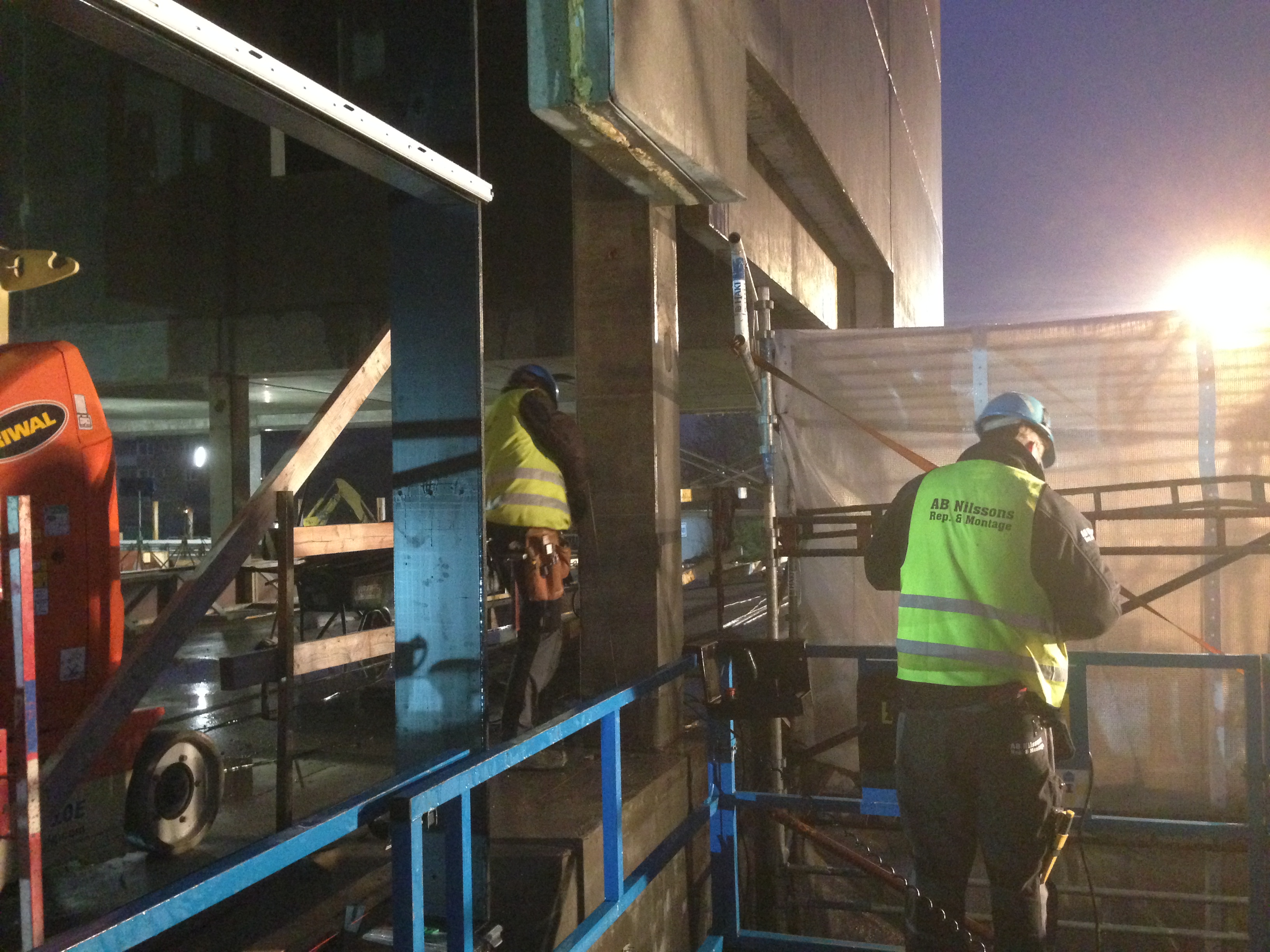 Montage av fasadglas, Arena/Badhuset