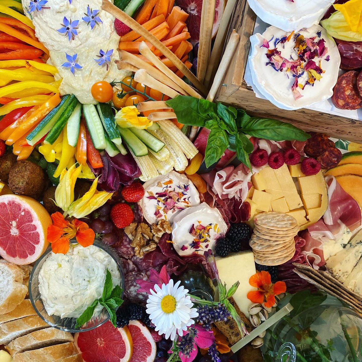 style and graze | elevate your grazing and gathering... Wedding Grazing Tables for Your Perfect Celebration | A board by Rozi