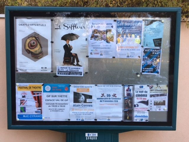 oui oui en bas à gauche !