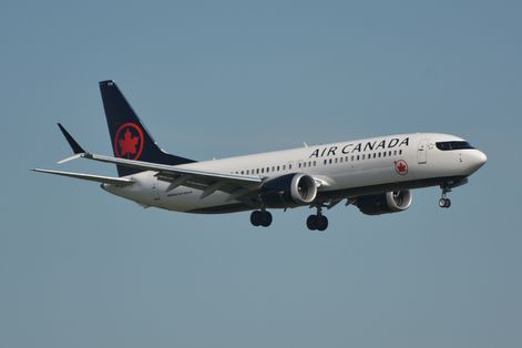 Air Canada - B737-MAX-8 - C-FSLU