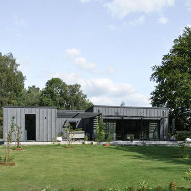 Villa SA