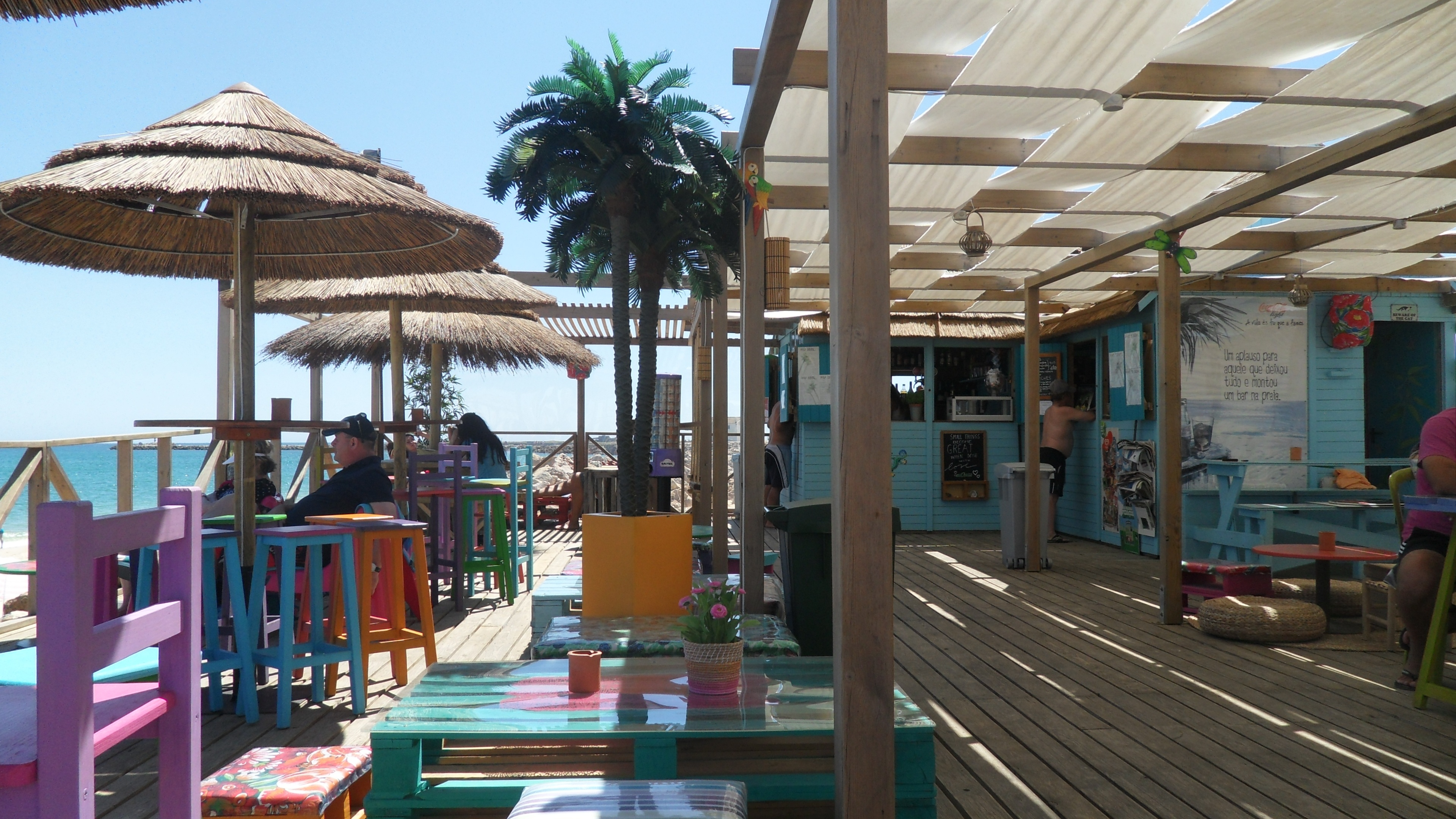 Relaxen in de gezellige cabane op het buureiland Farol