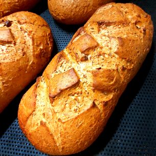 Valnötsbröd