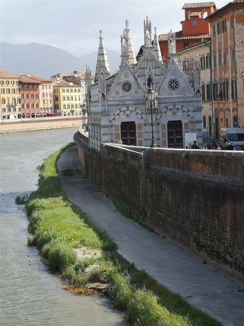 Santa Maria della Spina, Pisa