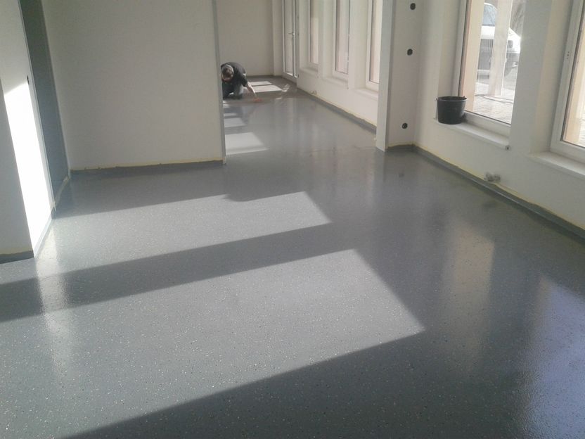 Nachher-  Bodenbeschichtung

Eingangsbereich Lebenshilfe Admont Steiermark 
(Rutschfest)