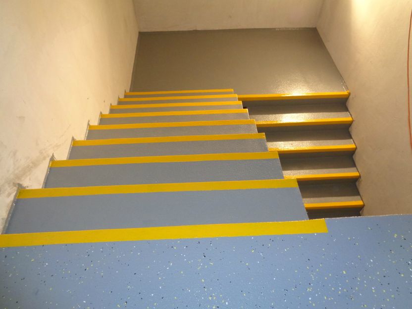 Garagen und Treppen rutschfeste Bodenbeschichtungen
