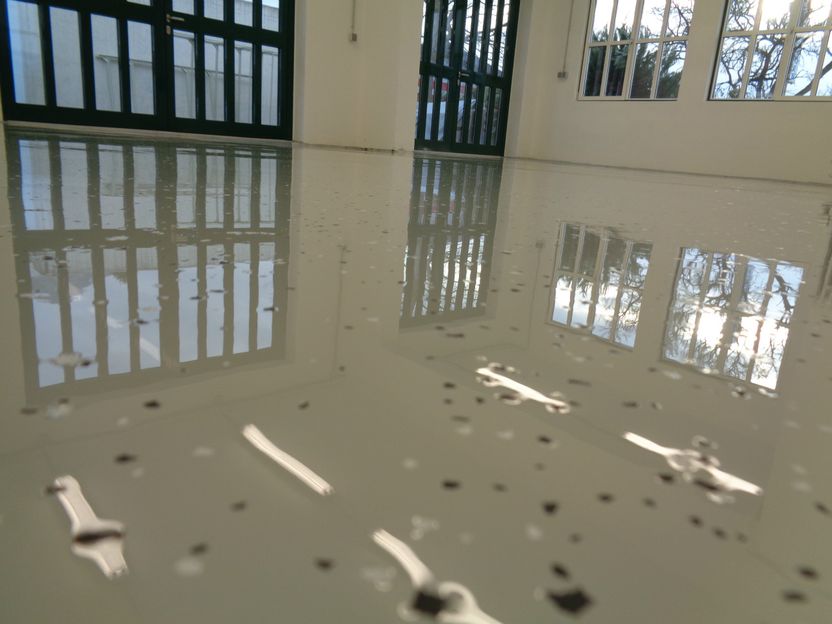 (Nachher)
A&M  STEHT FÜR QUALITÄT BEI BODENBESCHICHTUNGEN.