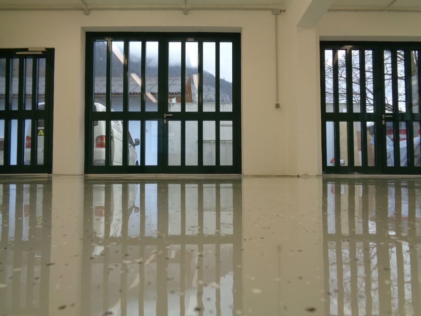 Tuttinger Werbetechnik,
Glatte Oberfläche 