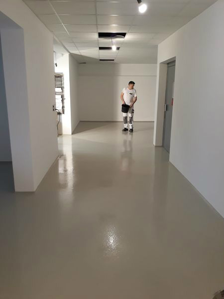 Umbau, Firma Zwarnig
Liezen Bodenbeschichtung
Ca 300m²