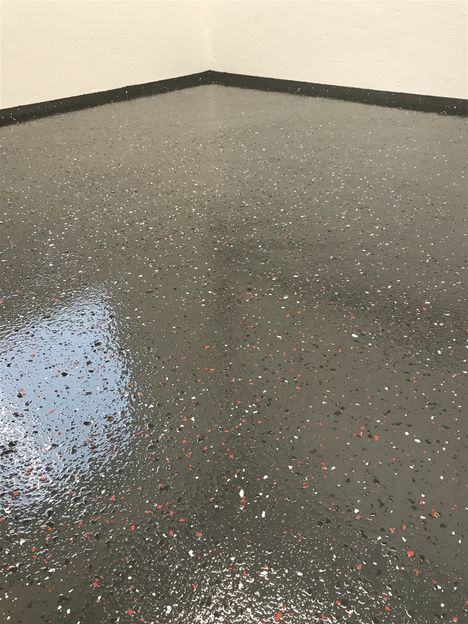 Kunstharzböden sind pflegeleicht und überall einsetzbar.